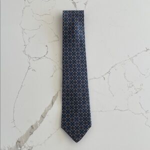 Elegant Blue Patterned Tie